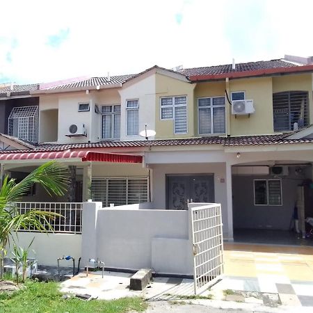 Holiday Home Bagan Lalang 5 Aircon Kampong Bagan Lalang Zewnętrze zdjęcie
