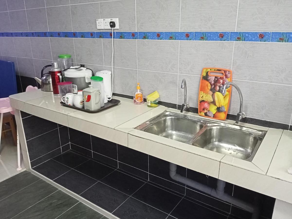 Holiday Home Bagan Lalang 5 Aircon Kampong Bagan Lalang Zewnętrze zdjęcie