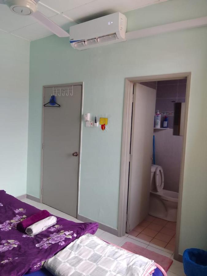 Holiday Home Bagan Lalang 5 Aircon Kampong Bagan Lalang Zewnętrze zdjęcie