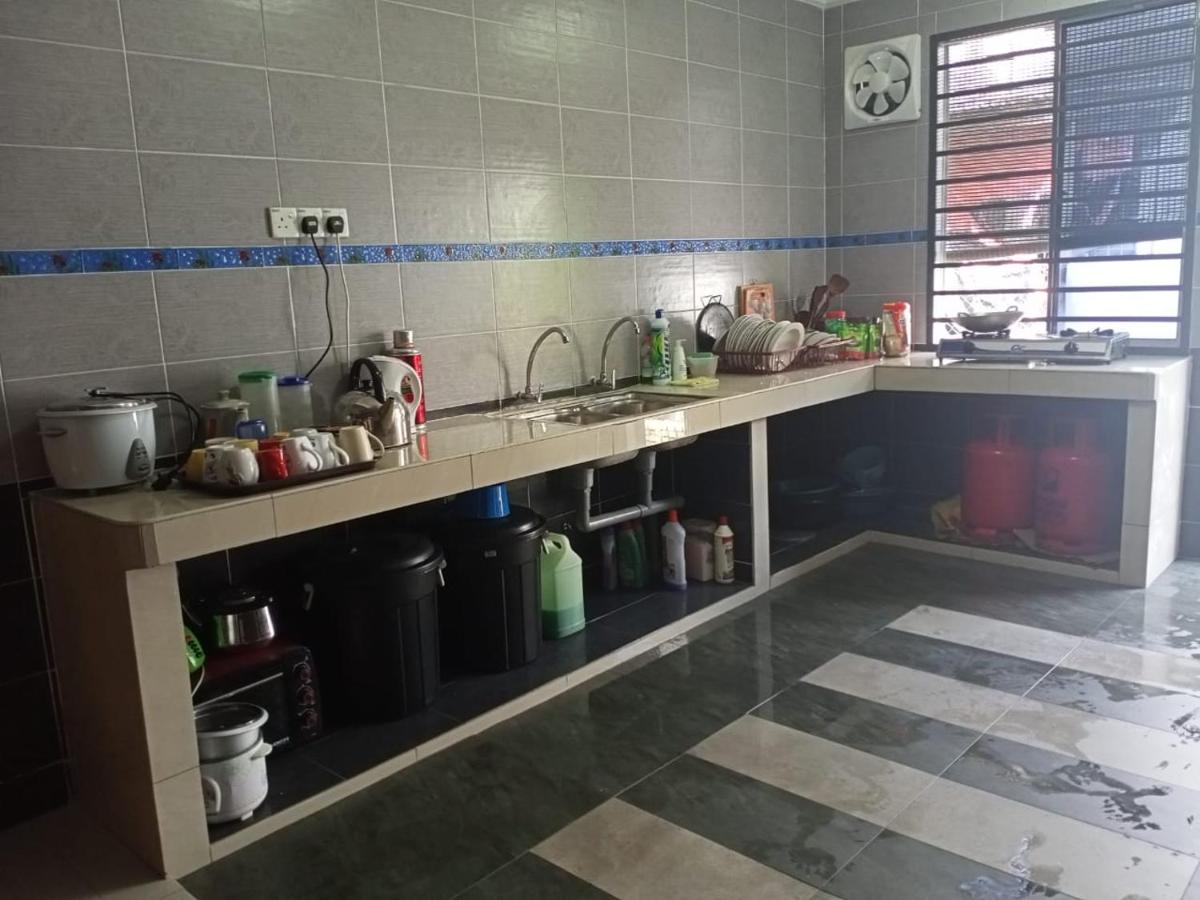 Holiday Home Bagan Lalang 5 Aircon Kampong Bagan Lalang Zewnętrze zdjęcie